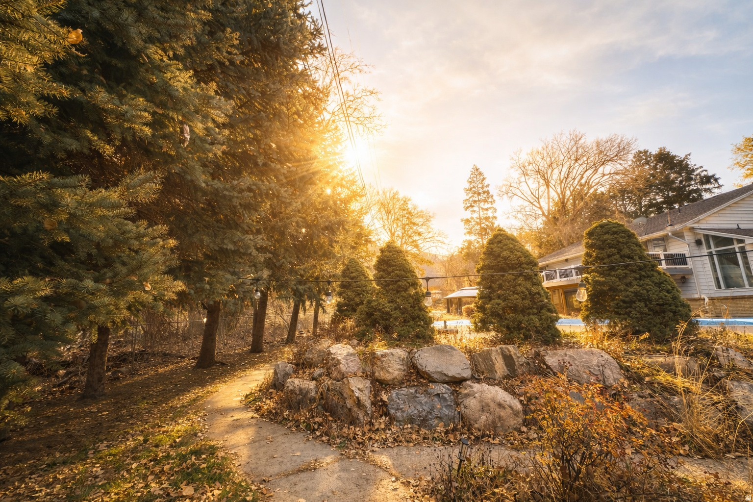 WOODLAND ESTATES - Residential