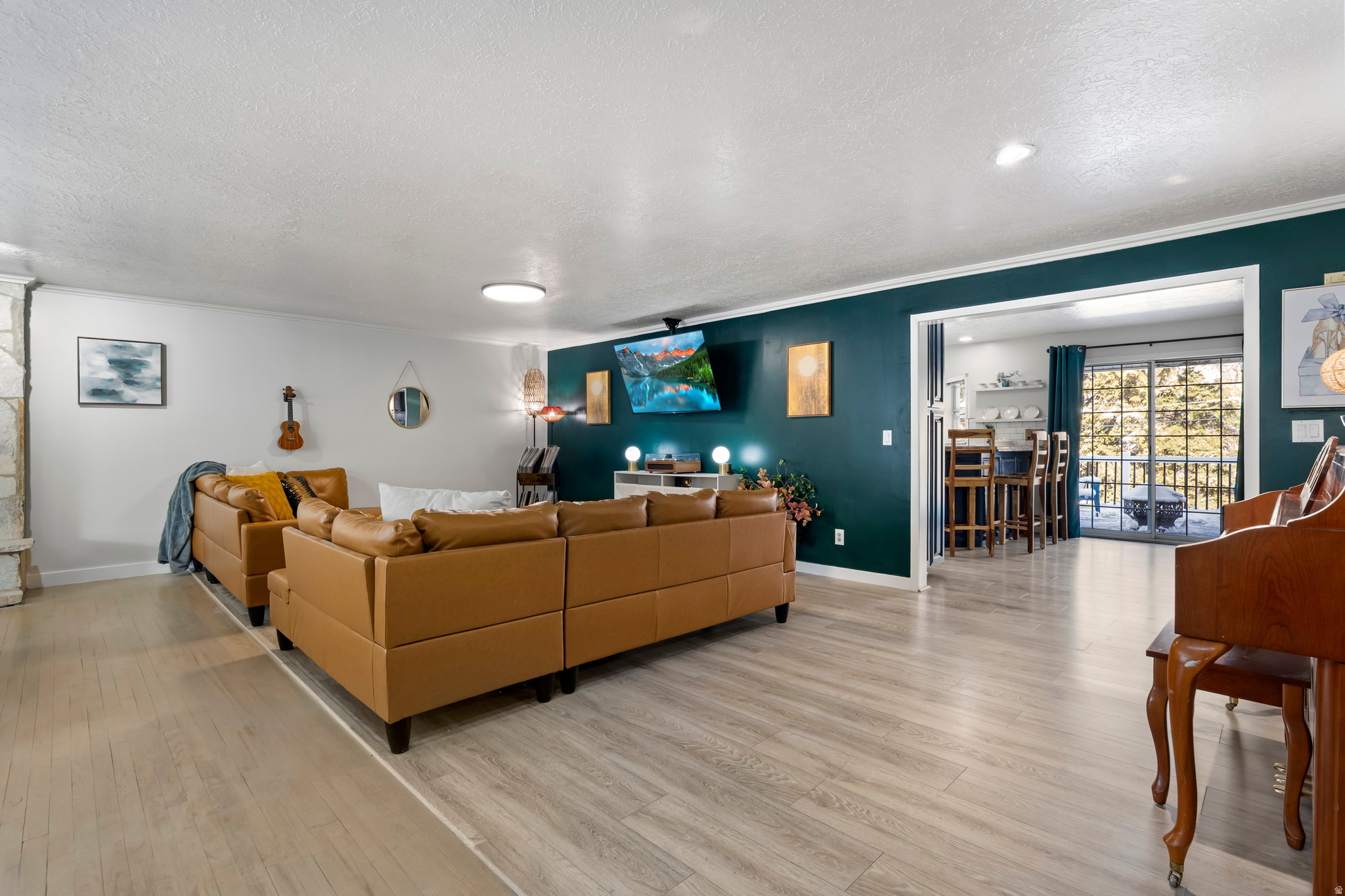 WOODLAND ESTATES - Residential