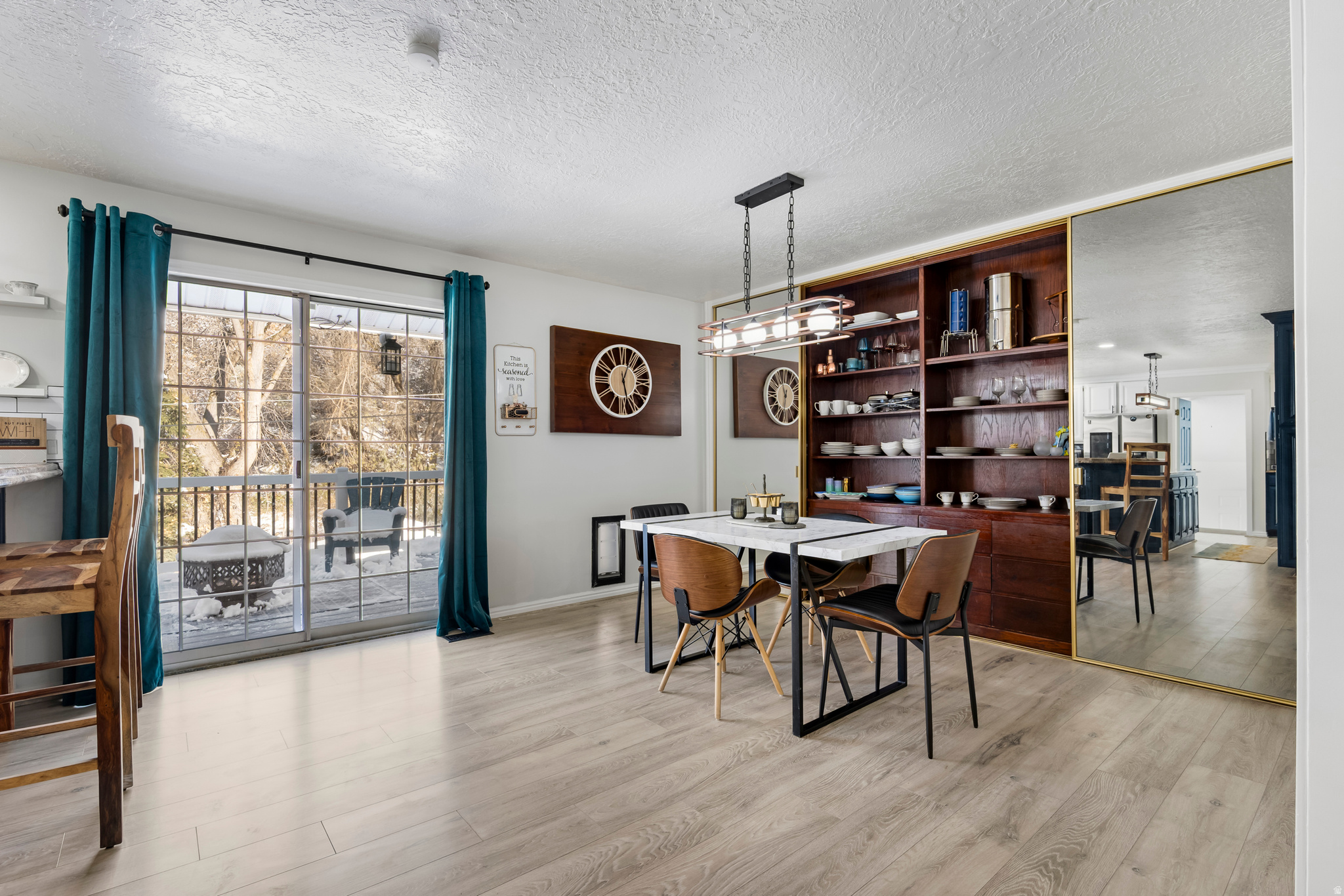 WOODLAND ESTATES - Residential