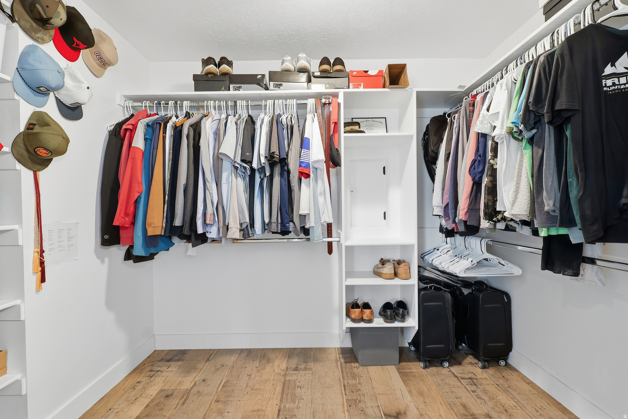 BYRON ANDERSON SUBDI - Residential