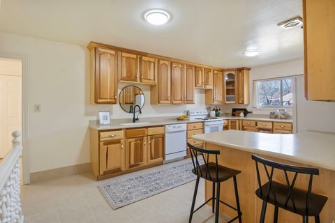 Tiny photo for 377 N 300 E, Nephi, UT 84648 (MLS # 2127455)