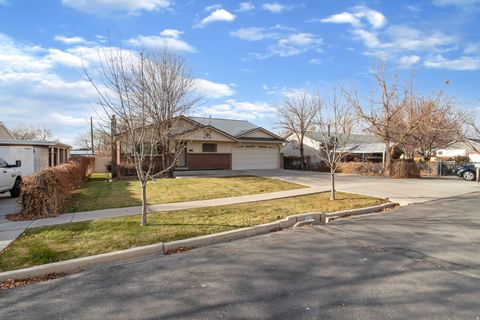 Tiny photo for 377 N 300 E, Nephi, UT 84648 (MLS # 2127455)