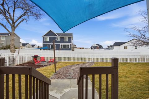Tiny photo for 154 E COVE RD, Saratoga Springs, UT 84045 (MLS # 2141703)