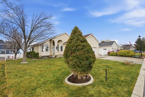 Tiny photo for 154 E COVE RD, Saratoga Springs, UT 84045 (MLS # 2141703)