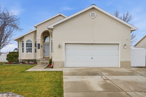 Tiny photo for 154 E COVE RD, Saratoga Springs, UT 84045 (MLS # 2141703)