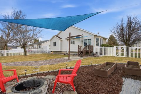 Tiny photo for 154 E COVE RD, Saratoga Springs, UT 84045 (MLS # 2141703)