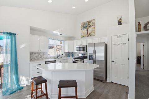 Tiny photo for 154 E COVE RD, Saratoga Springs, UT 84045 (MLS # 2141703)