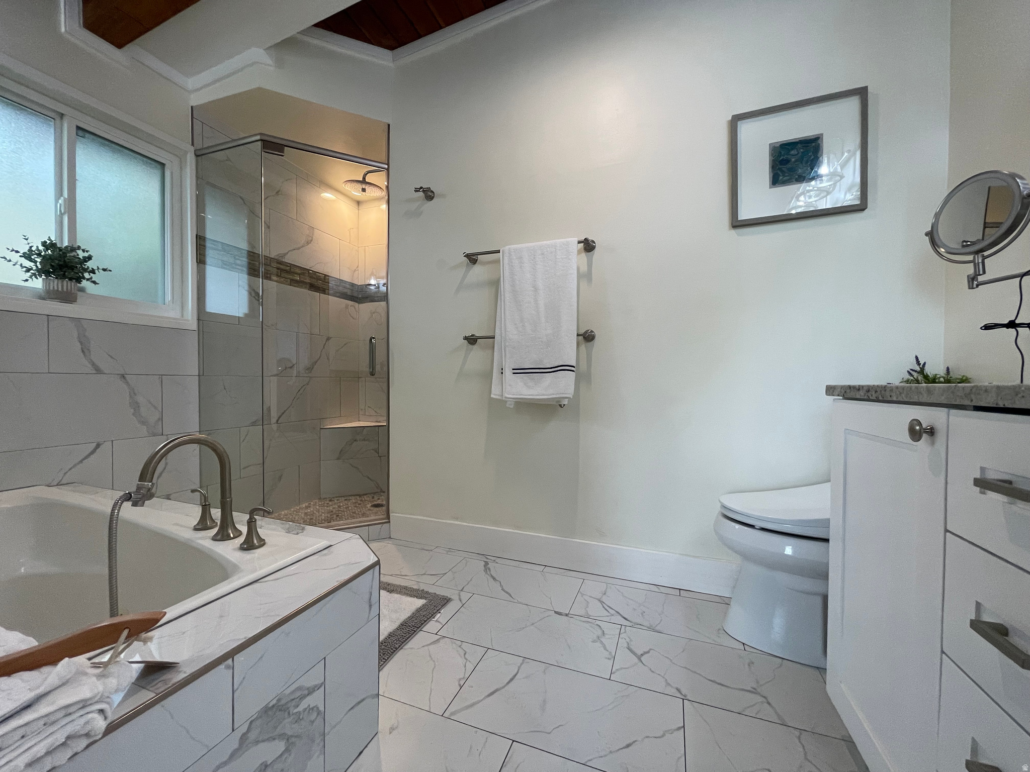 UPLAND TERRA - Residential