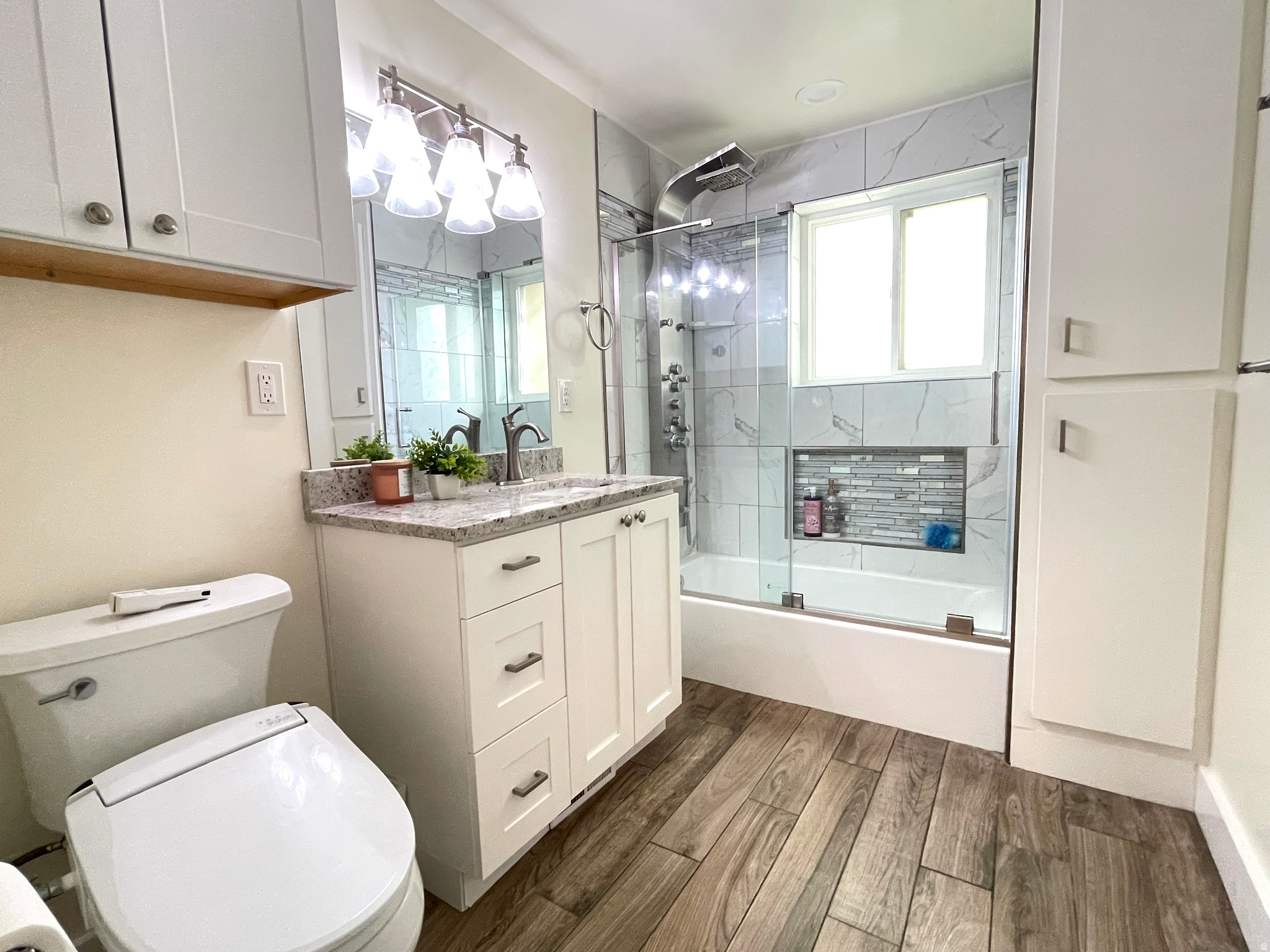 UPLAND TERRA - Residential