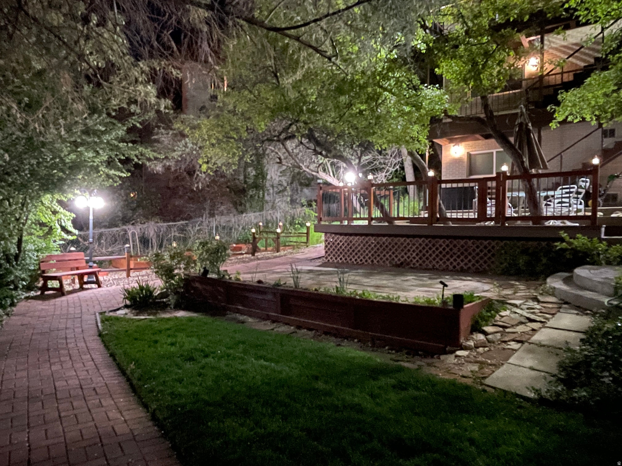 UPLAND TERRA - Residential