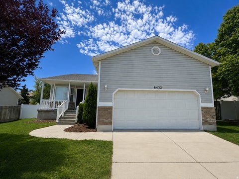 Photo of 6432 S HIGH BLUFF DR, West Valley City, UT 84118 (MLS # 2181141)