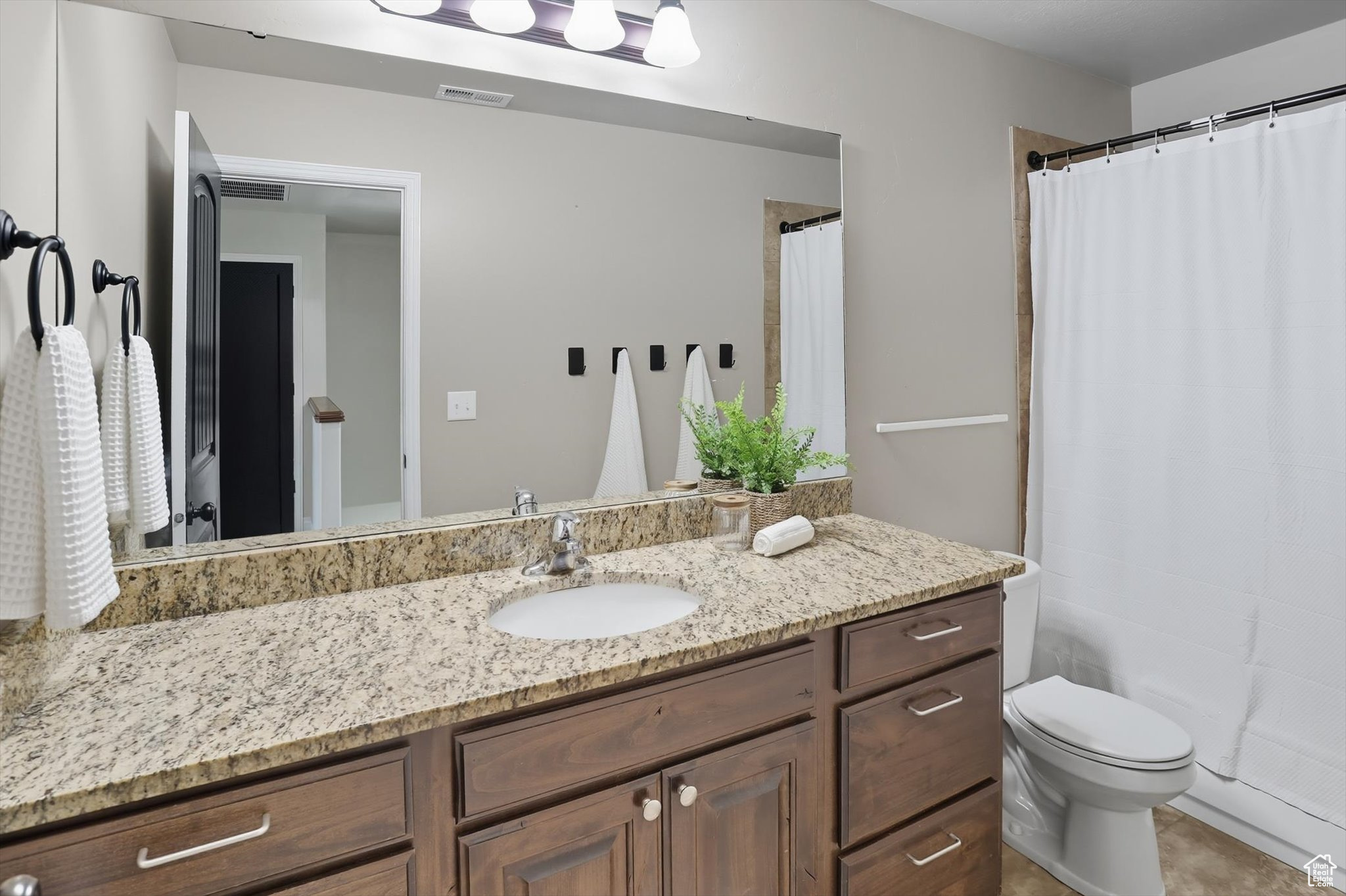 STOKER GARDENS - Residential
