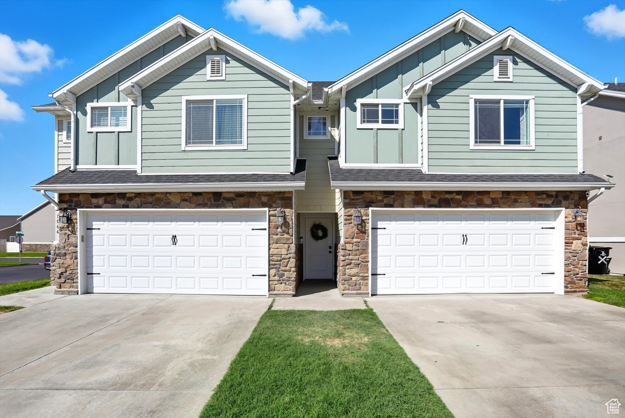STOKER GARDENS - Residential