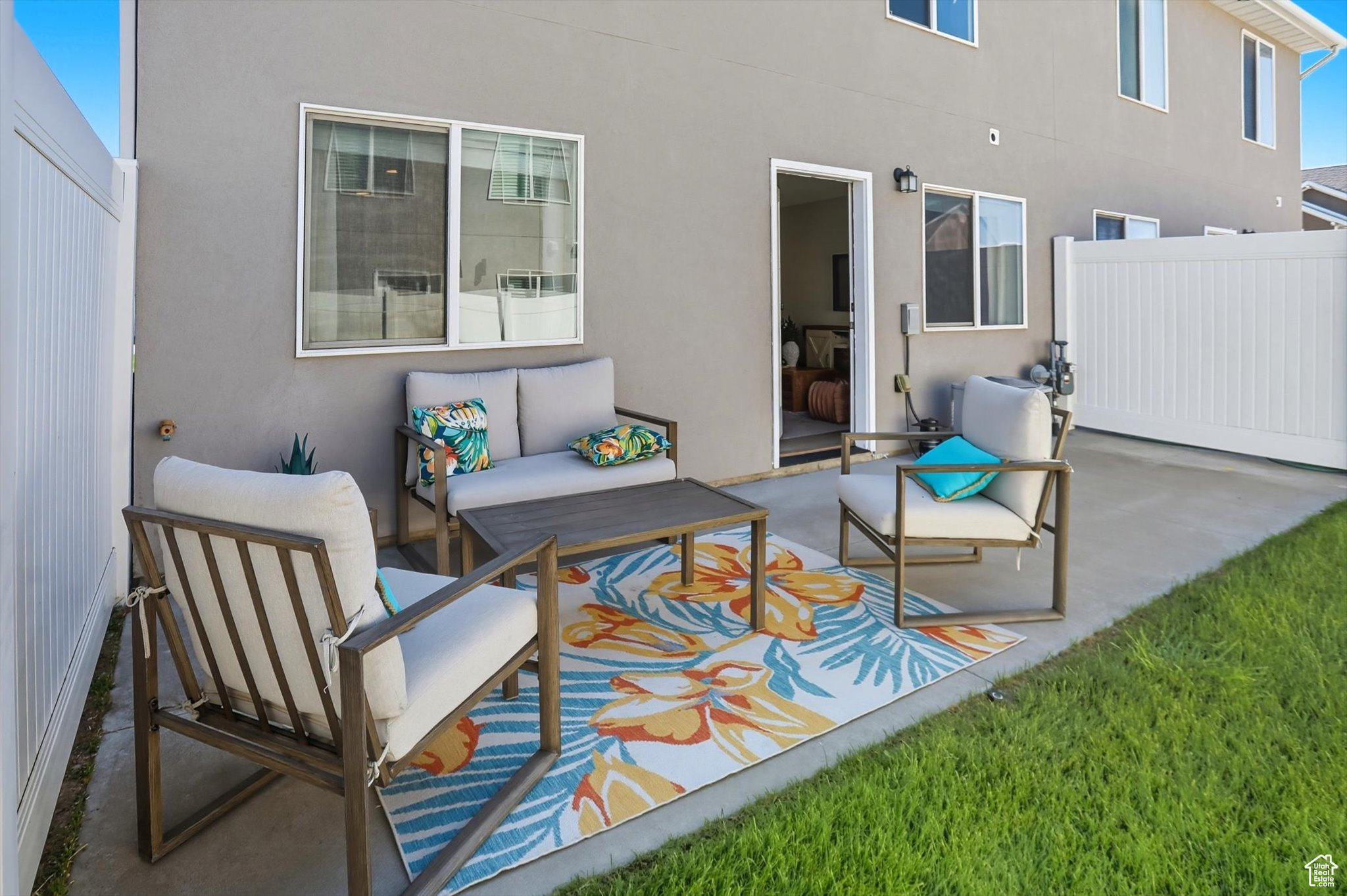 STOKER GARDENS - Residential