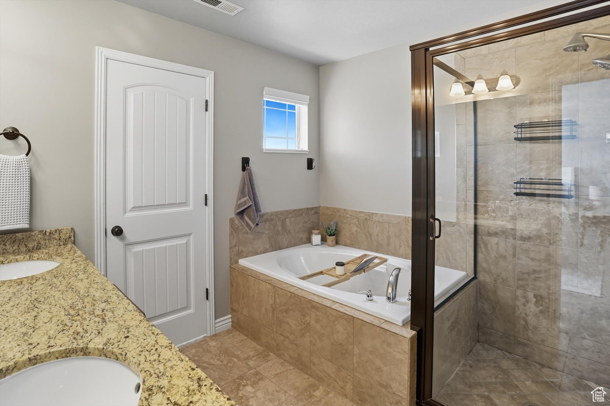 STOKER GARDENS - Residential