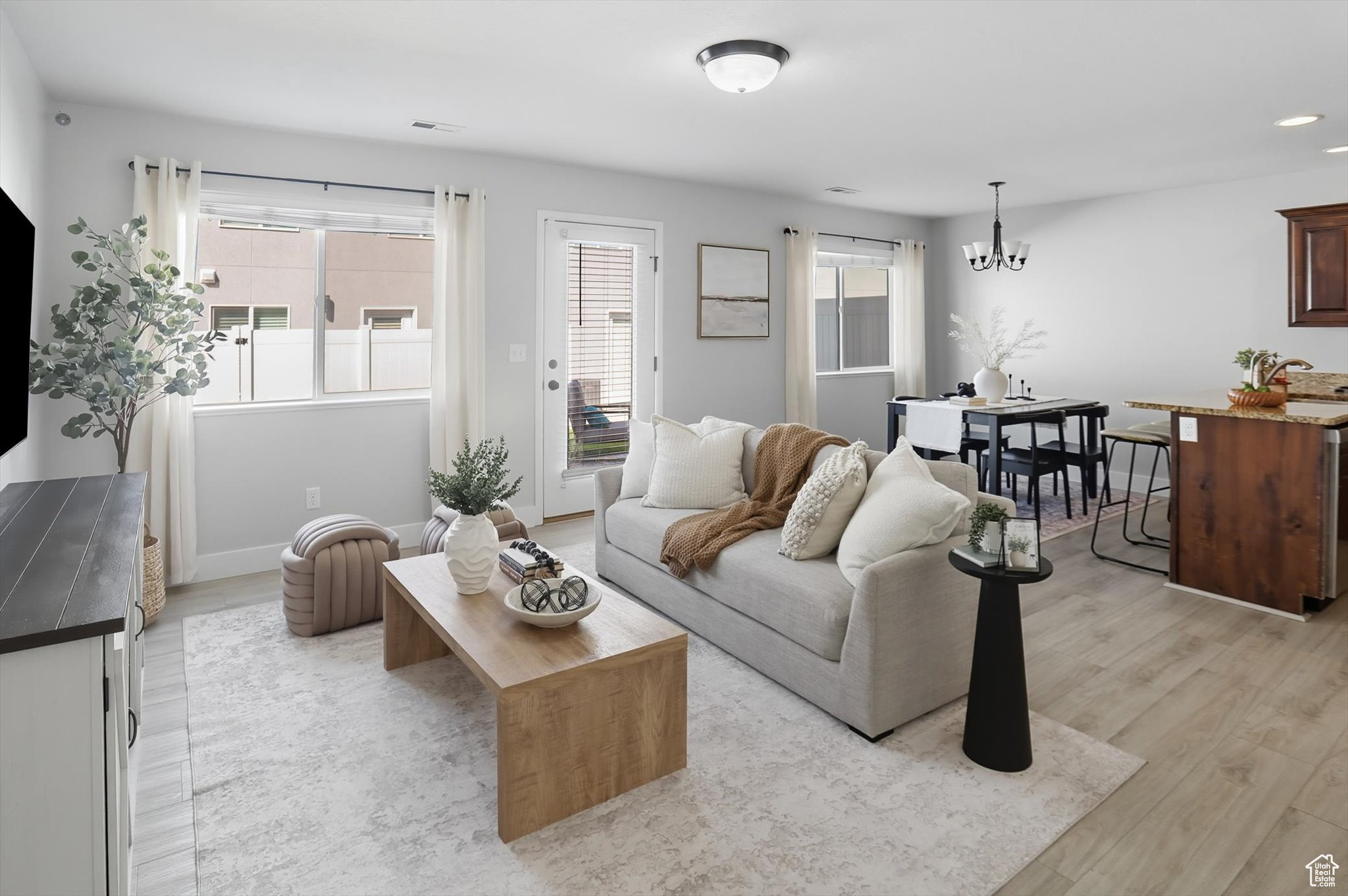 STOKER GARDENS - Residential