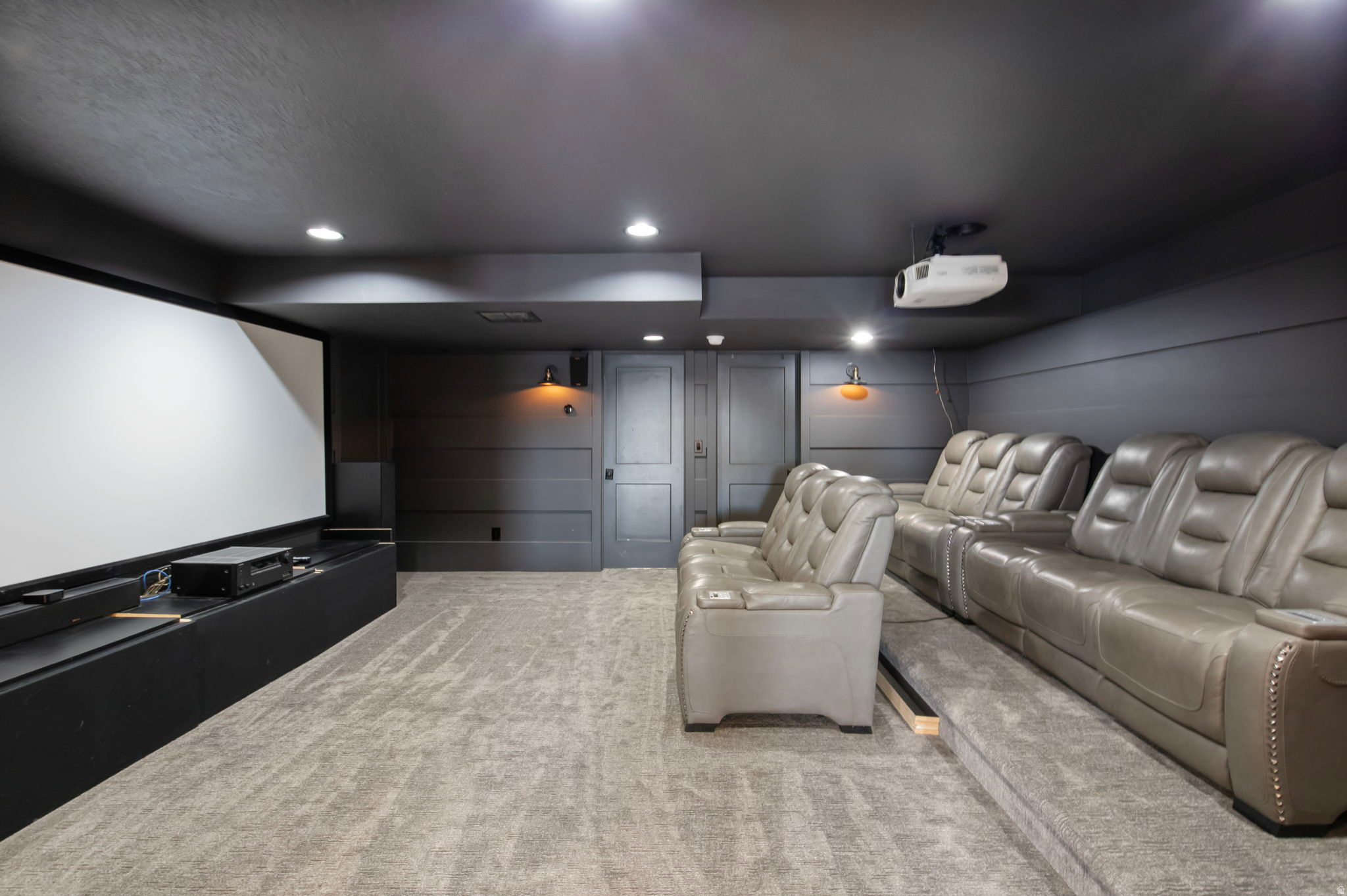 OLD FARM ESTATES - Residential