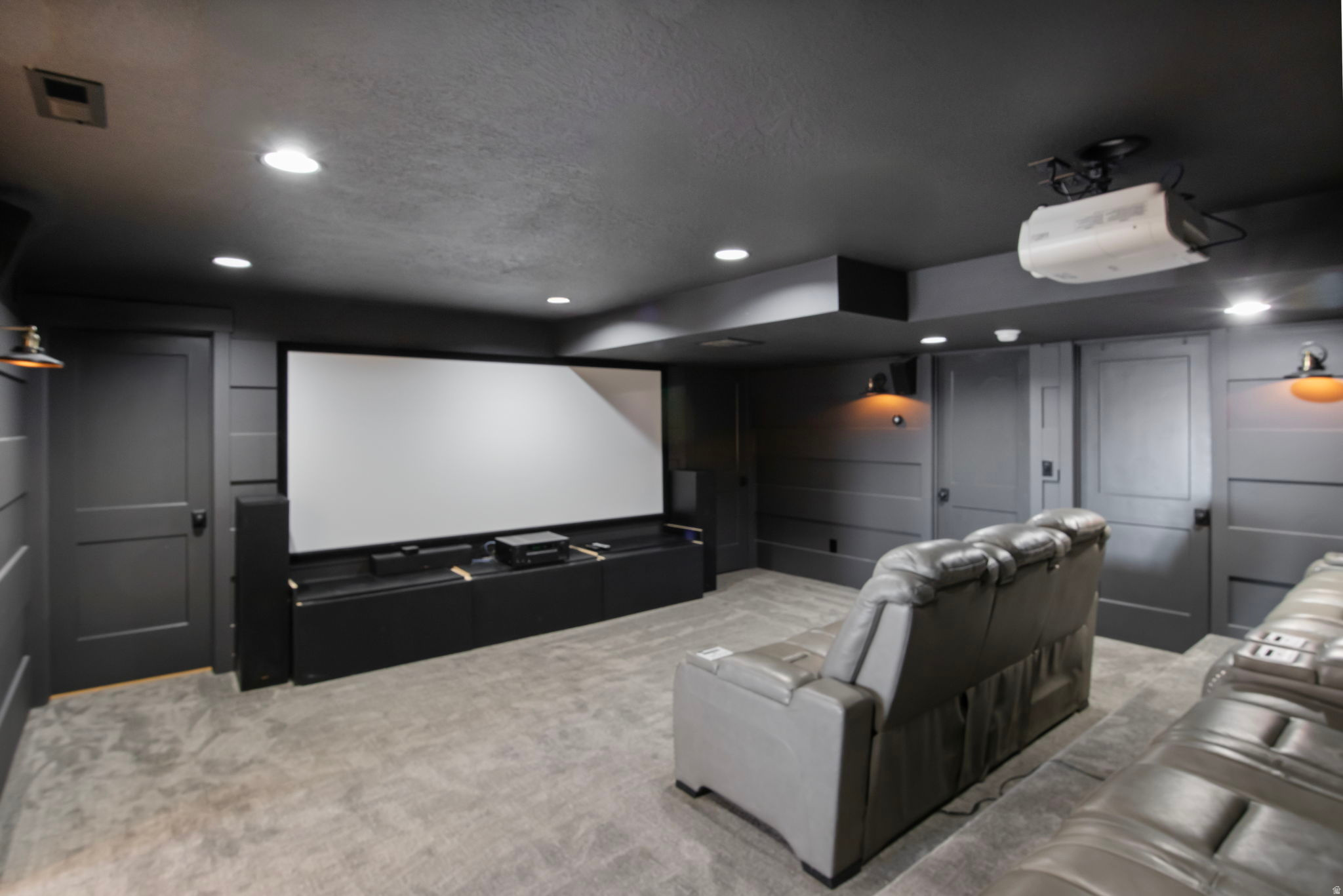 OLD FARM ESTATES - Residential