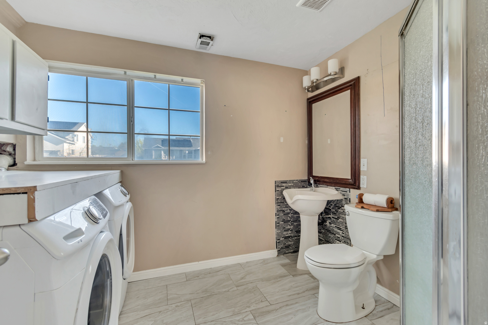 HIGHLANDS - Residential