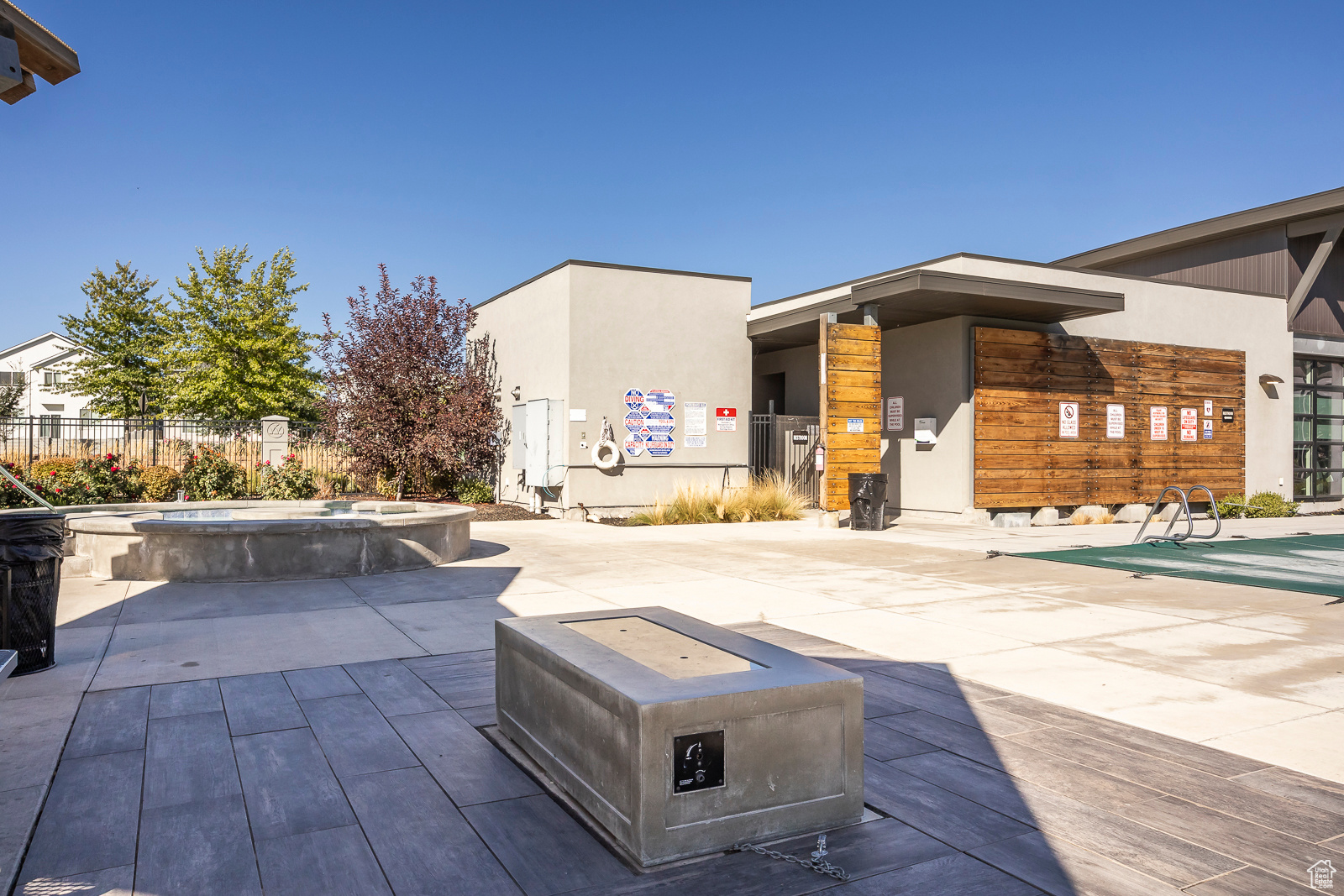 SPRINGS WATERS EDGE - Residential