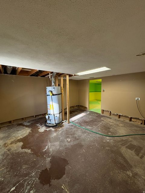 Tiny photo for 5577 W 4000 S, Hooper, UT 84315 (MLS # 2127978)