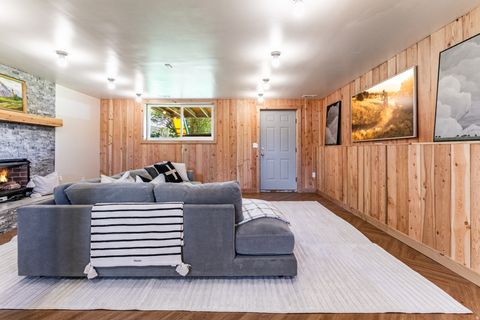 Tiny photo for 478 S 7600 E, Huntsville, UT 84317 (MLS # 2159552)
