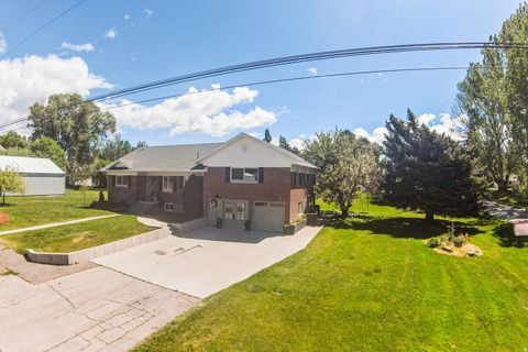 Tiny photo for 478 S 7600 E, Huntsville, UT 84317 (MLS # 2159552)