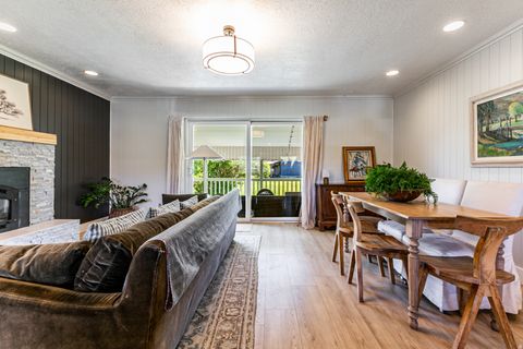Tiny photo for 478 S 7600 E, Huntsville, UT 84317 (MLS # 2159552)