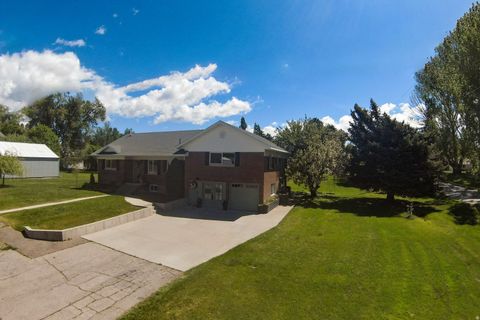 Tiny photo for 478 S 7600 E, Huntsville, UT 84317 (MLS # 2159552)