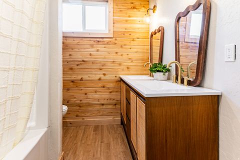 Tiny photo for 478 S 7600 E, Huntsville, UT 84317 (MLS # 2159552)