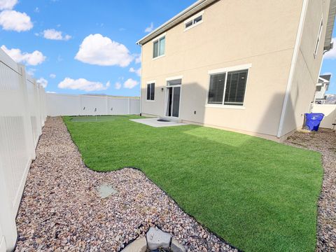 Tiny photo for 2126 W LYDIA LN, Syracuse, UT 84075 (MLS # 2146862)