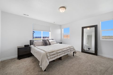 Tiny photo for 2126 W LYDIA LN, Syracuse, UT 84075 (MLS # 2146862)