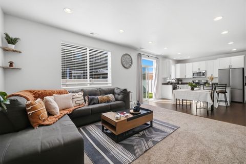 Tiny photo for 2126 W LYDIA LN, Syracuse, UT 84075 (MLS # 2146862)
