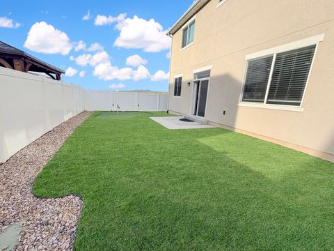 Tiny photo for 2126 W LYDIA LN, Syracuse, UT 84075 (MLS # 2146862)