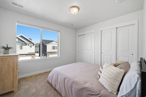 Tiny photo for 2126 W LYDIA LN, Syracuse, UT 84075 (MLS # 2146862)