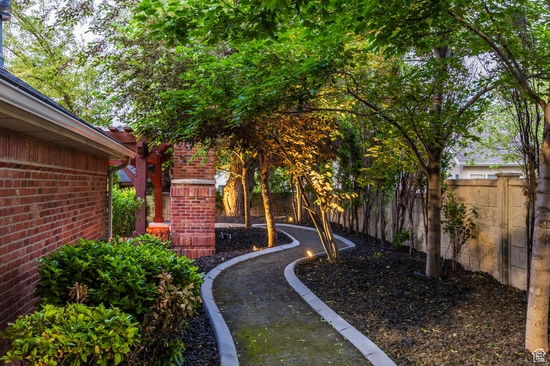 GROVE PARK HOA - Residential