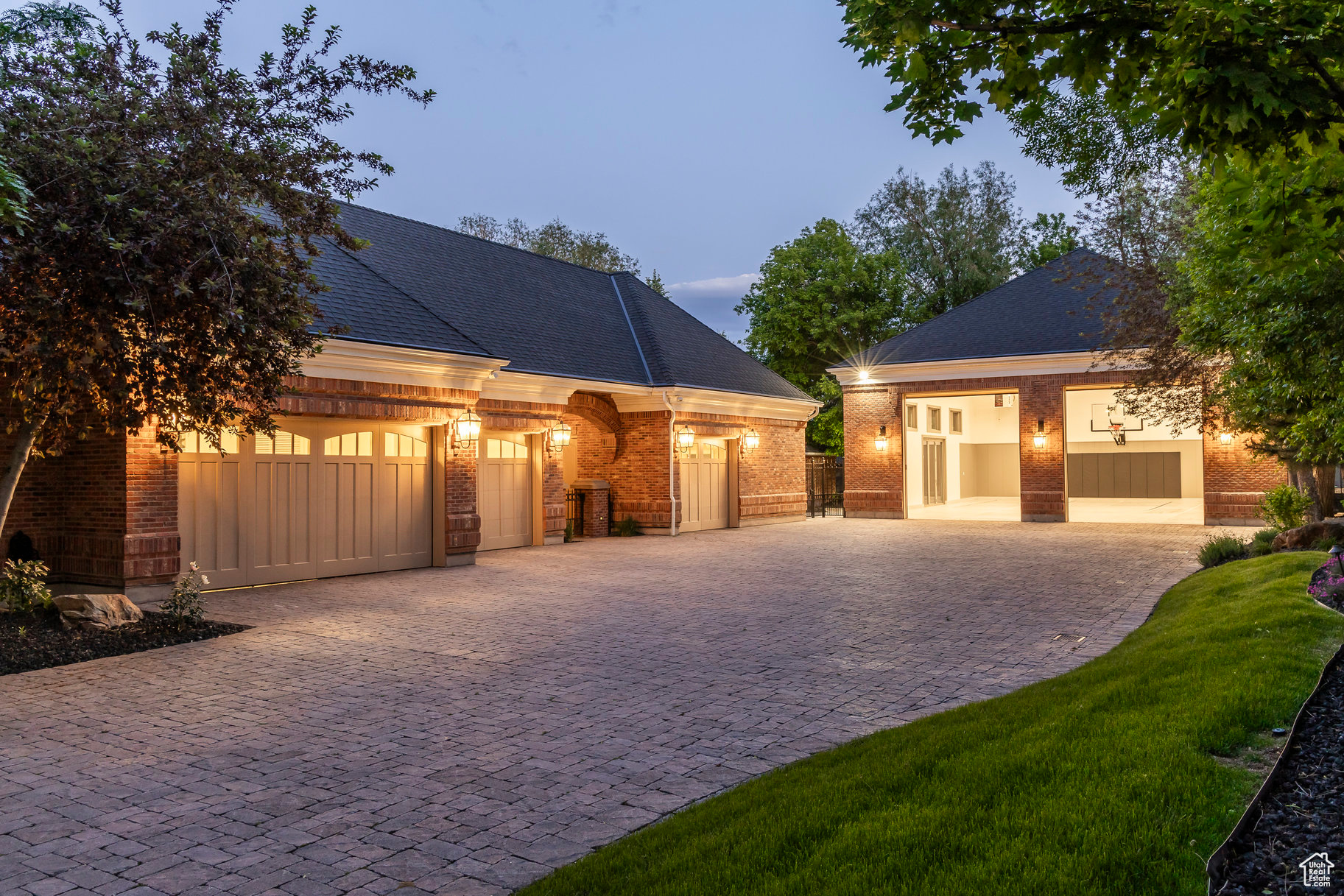 GROVE PARK HOA - Residential