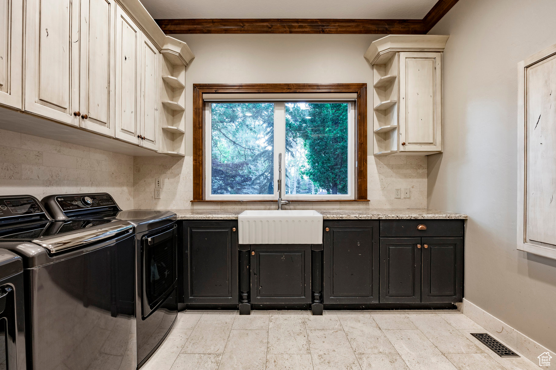 GROVE PARK HOA - Residential