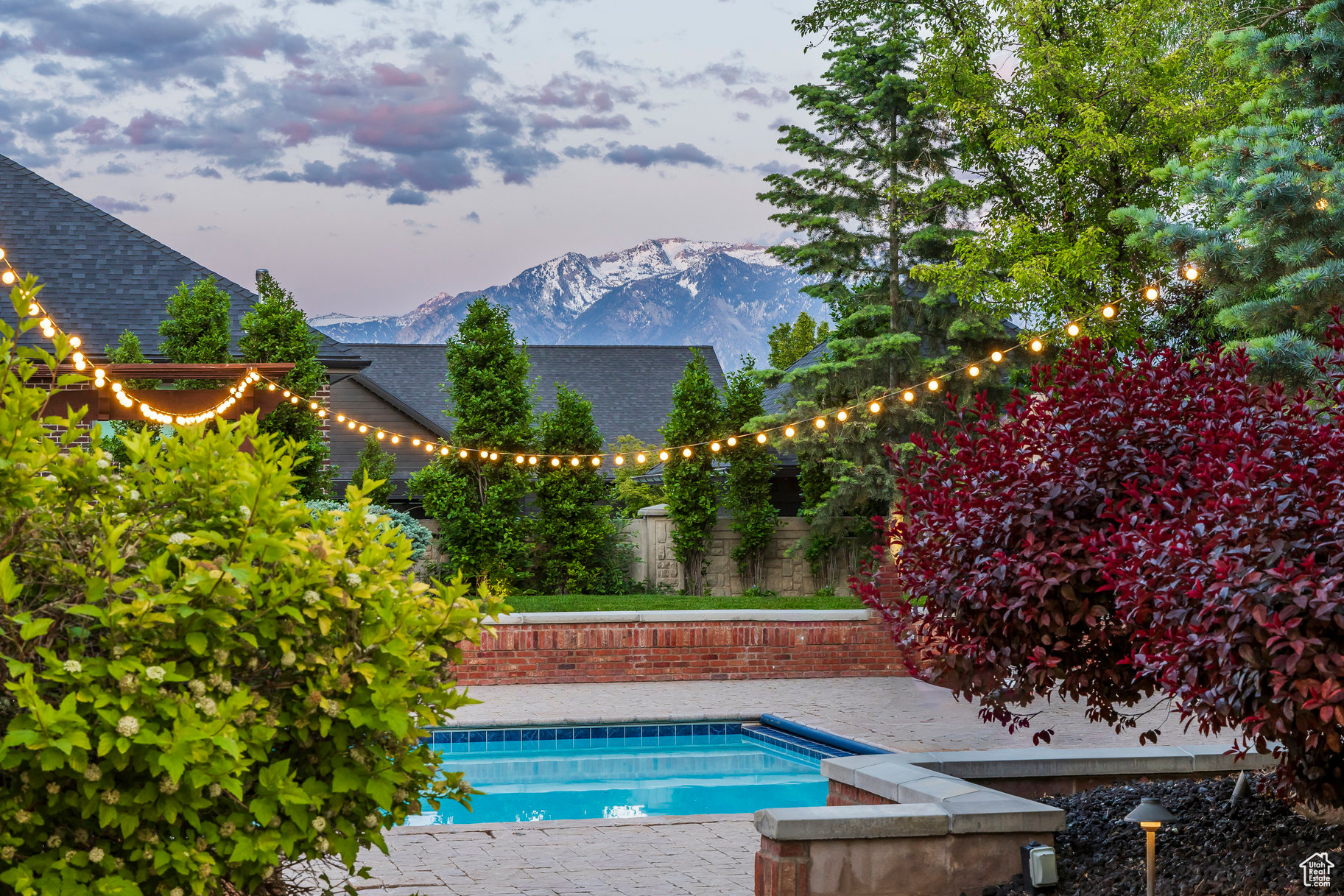 GROVE PARK HOA - Residential