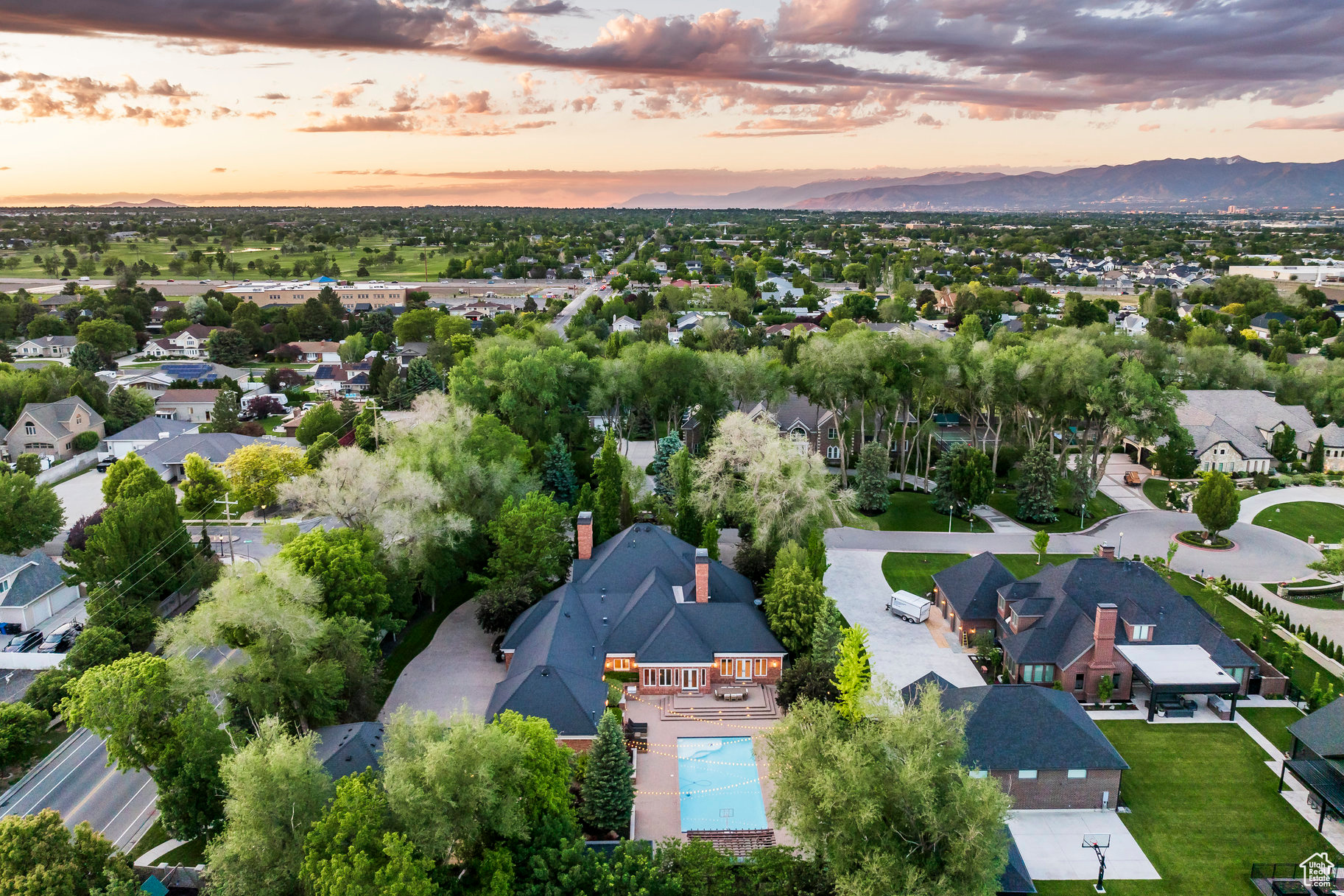 GROVE PARK HOA - Residential