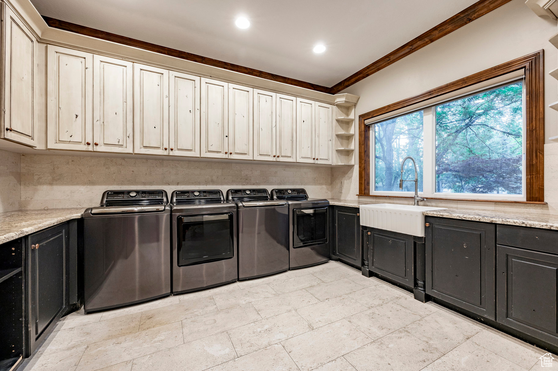 GROVE PARK HOA - Residential