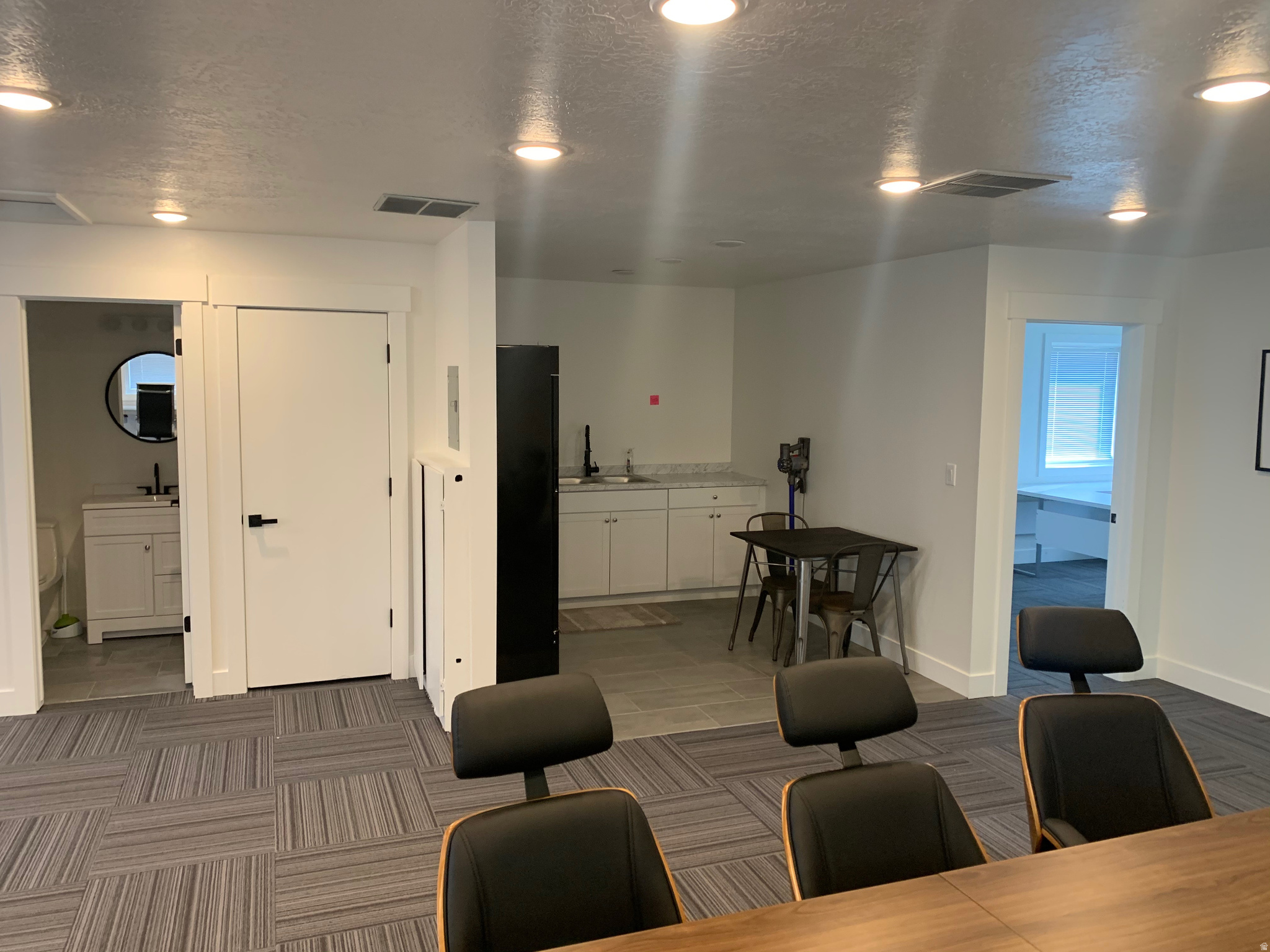 COTTONTREE SQUARE AMENDED CONDO - Commercial Lease