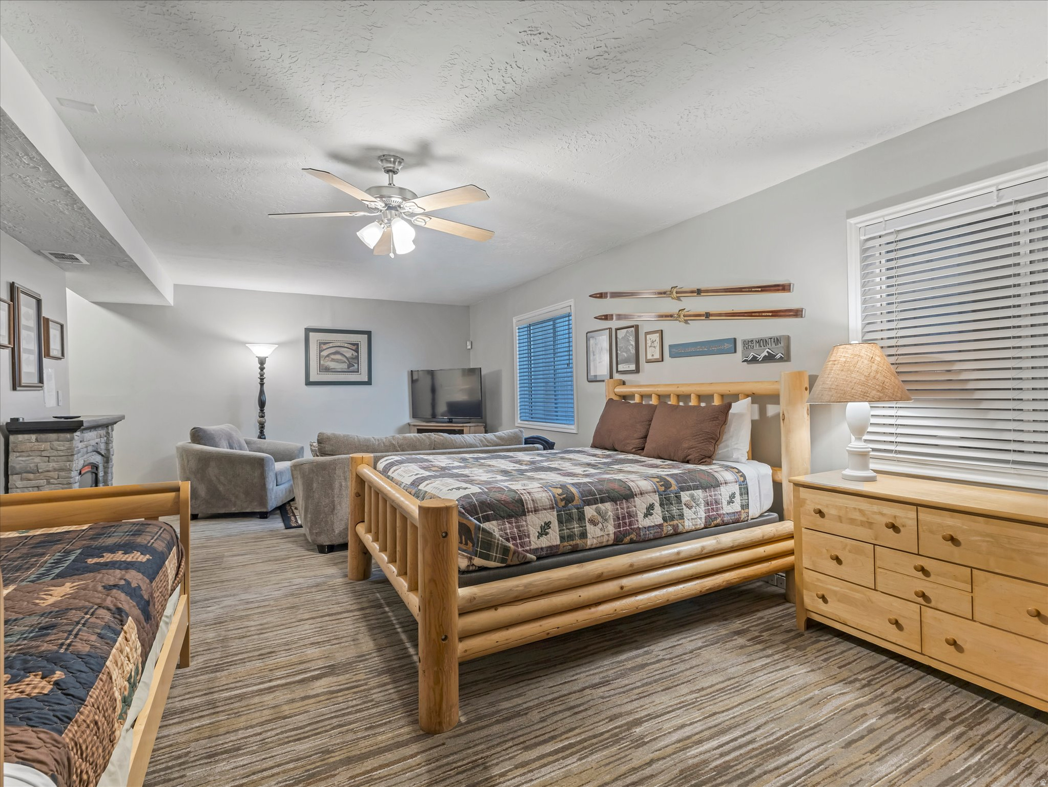 OAKS AT WASATCH - Residential