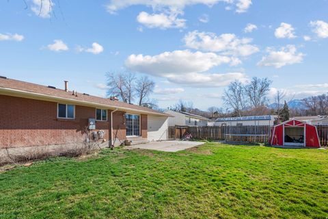 Tiny photo for 876 E CHARIOT DR, Sandy, UT 84094 (MLS # 2143013)