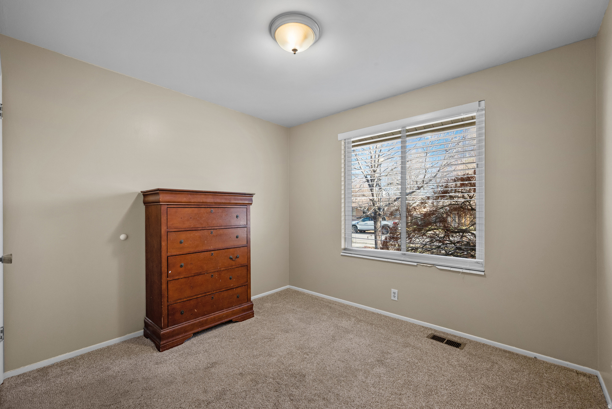 COUNTRY ESTATES #4 - Residential