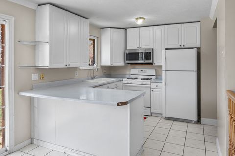Tiny photo for 876 E CHARIOT DR, Sandy, UT 84094 (MLS # 2143013)