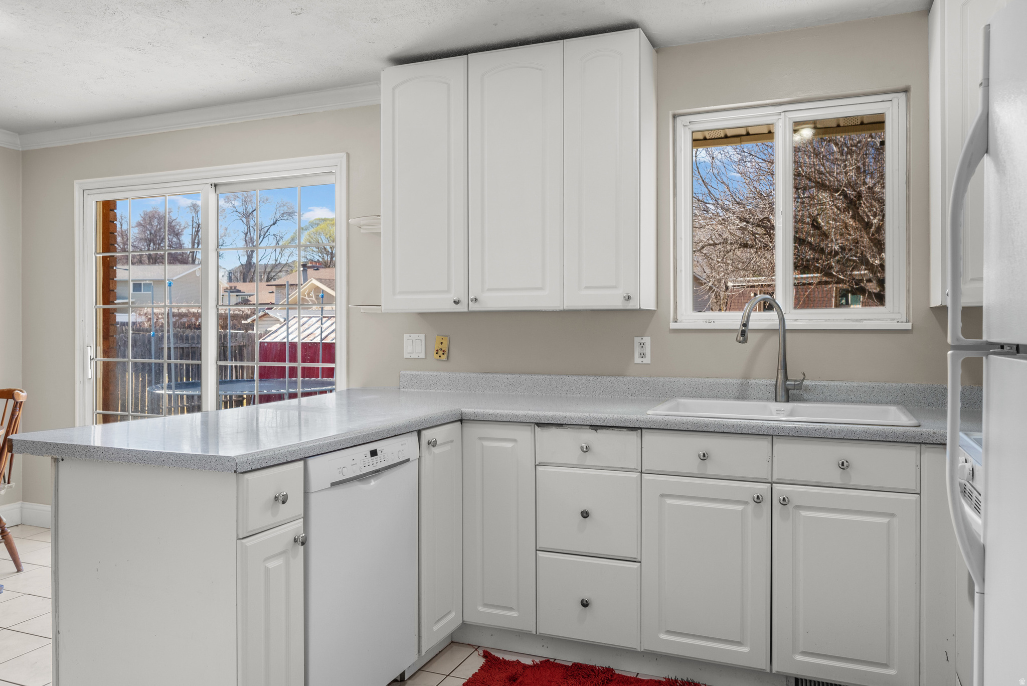 COUNTRY ESTATES #4 - Residential