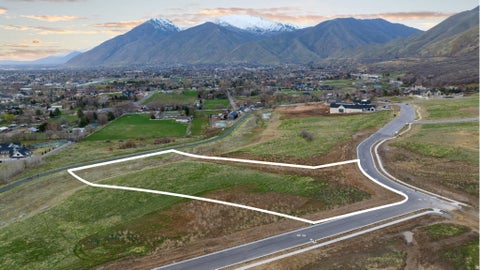 Tiny photo for 1974 S S PRESERVE DR #56, Mapleton, UT 84664 (MLS # 2163519)
