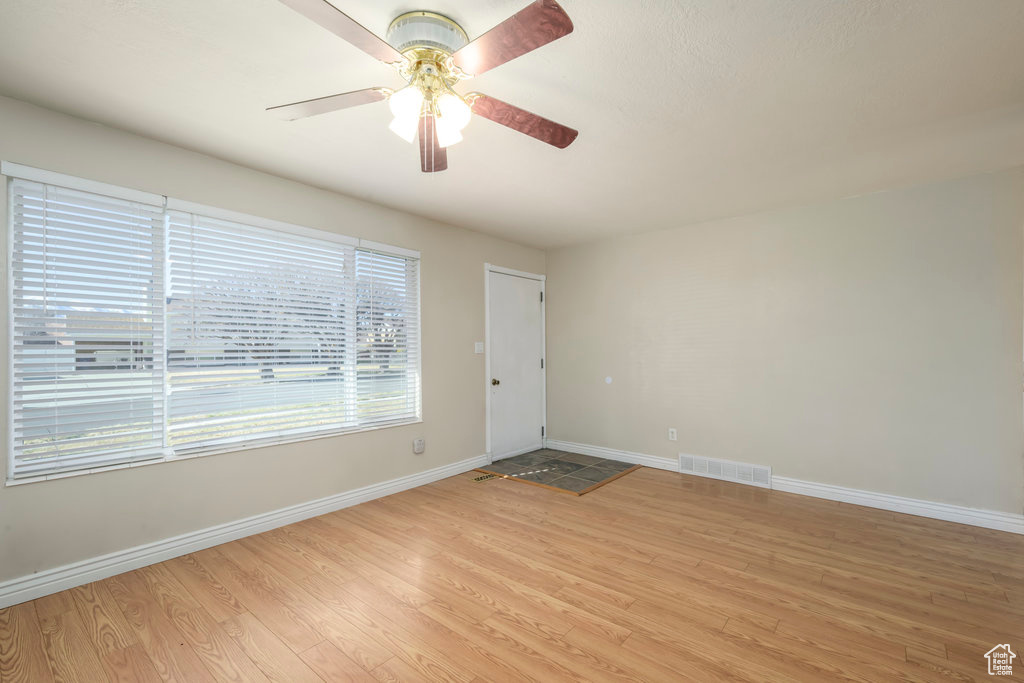 6069 S Foxhills Dr. Dr, Taylorsville, Utah image 2