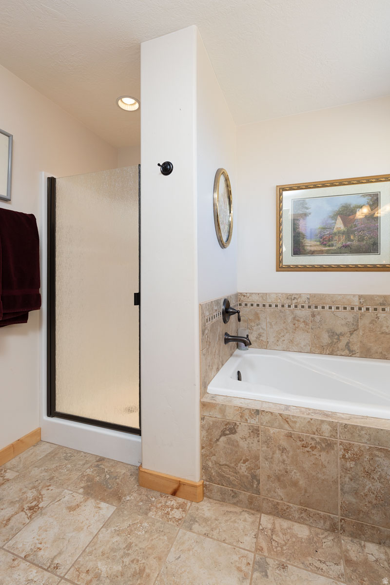 CROSS HOLLOW HILLS SUBDIVISION - Residential